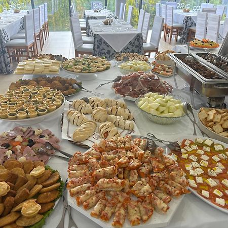Restaurante Residencial Pizzaria S. Estevao อากิอาร์ ดาเบย์รา ภายนอก รูปภาพ