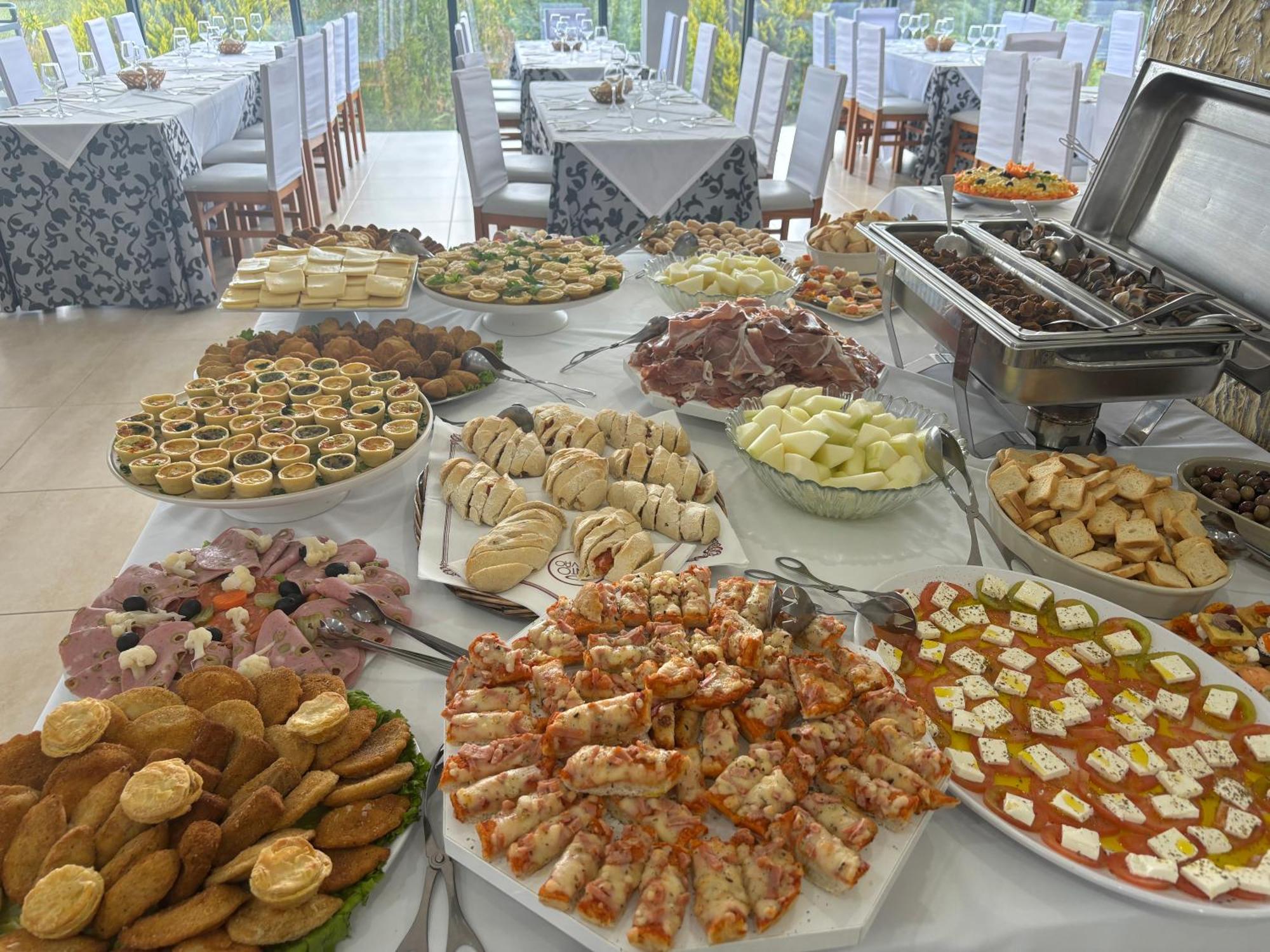 Restaurante Residencial Pizzaria S. Estevao อากิอาร์ ดาเบย์รา ภายนอก รูปภาพ